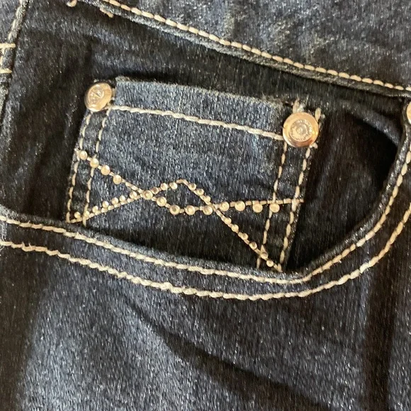 One Lone Authentic Denim. Embellished Jeans. Size 12 , 30” inseam. - Picture 5 of 7